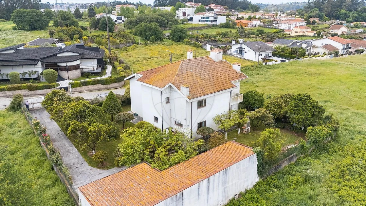 Moradia T4 para Venda em Folgosa Foto 40