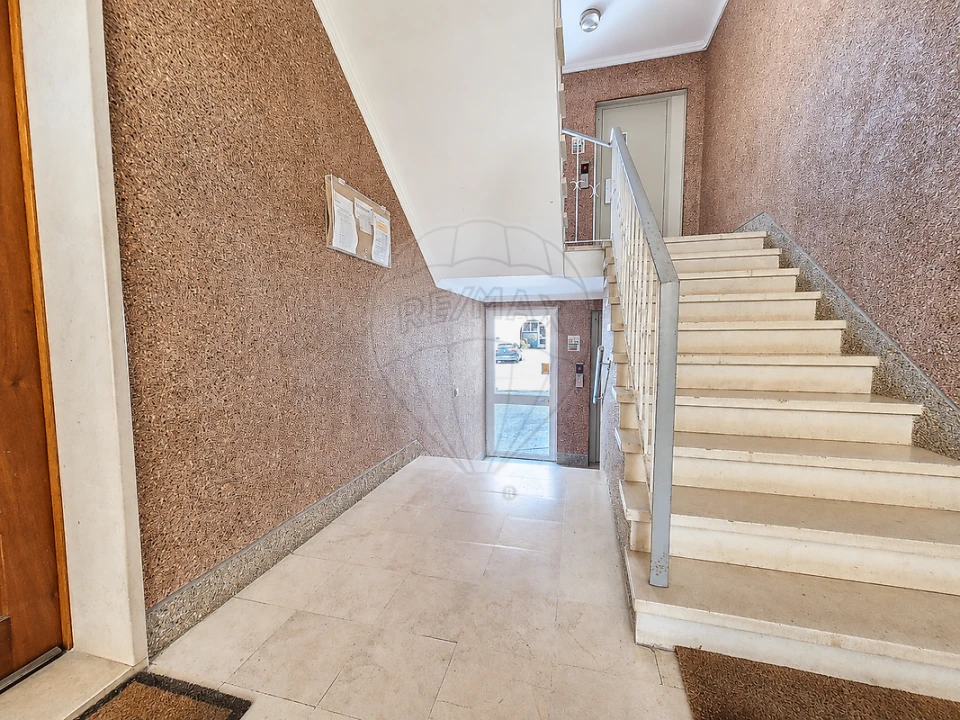 Apartamento T2 para Venda em Cascais e Estoril Foto 8