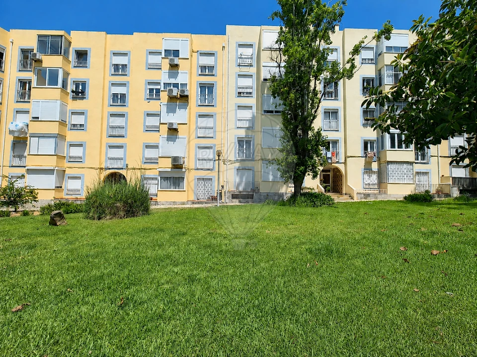 Apartamento T2 para Venda em Cascais e Estoril Foto 3
