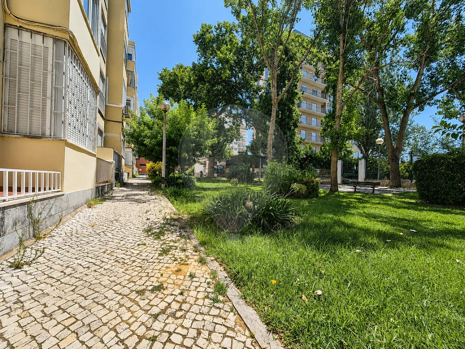 Apartamento T2 para Venda em Cascais e Estoril Foto 33