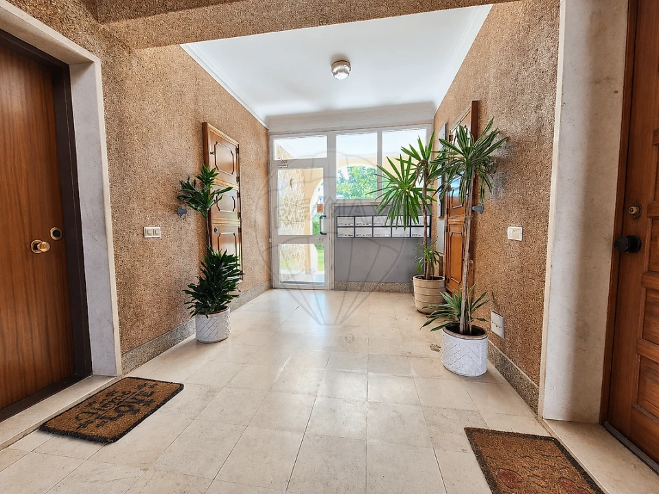 Apartamento T2 para Venda em Cascais e Estoril Foto 4