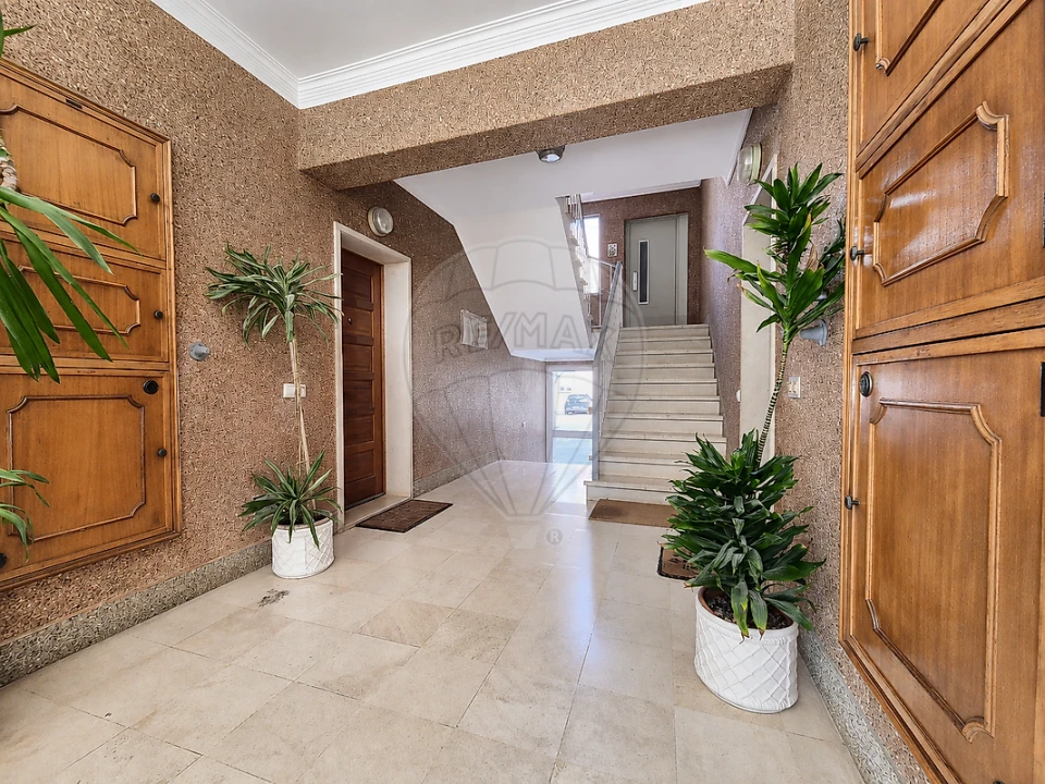 Apartamento T2 para Venda em Cascais e Estoril Foto 6