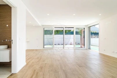 Moradia T3 para Venda em Sesimbra (Castelo)
