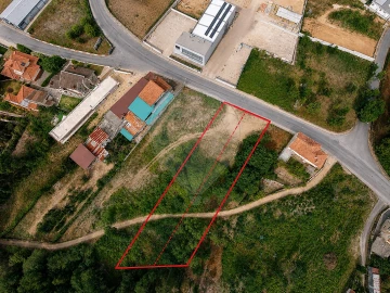 Terreno para Venda em Milheiros de Poiares