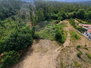 Terreno para Venda em Milheiros de Poiares