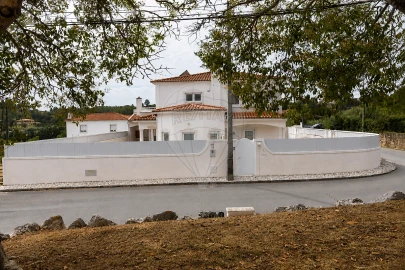 Moradia T5 para Venda em Santa Maria e São Miguel, São Martinho, São Pedro Penaferrim