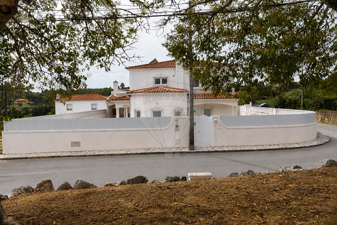 Moradia T5 para Venda em Santa Maria e São Miguel, São Martinho, São Pedro Penaferrim Foto 49