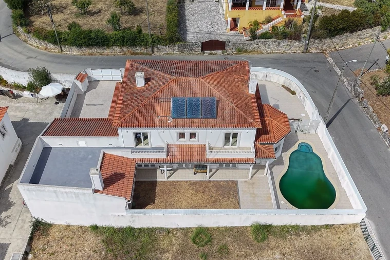 Moradia T5 para Venda em Santa Maria e São Miguel, São Martinho, São Pedro Penaferrim Foto 35
