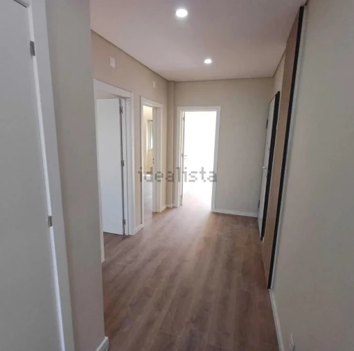 Apartamento T2 para Venda em Queluz e Belas Foto 14