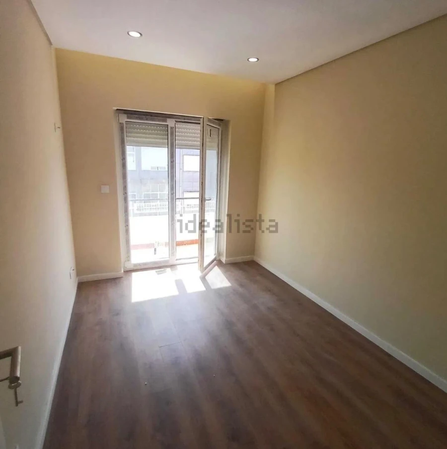 Apartamento T2 para Venda em Queluz e Belas Foto 17