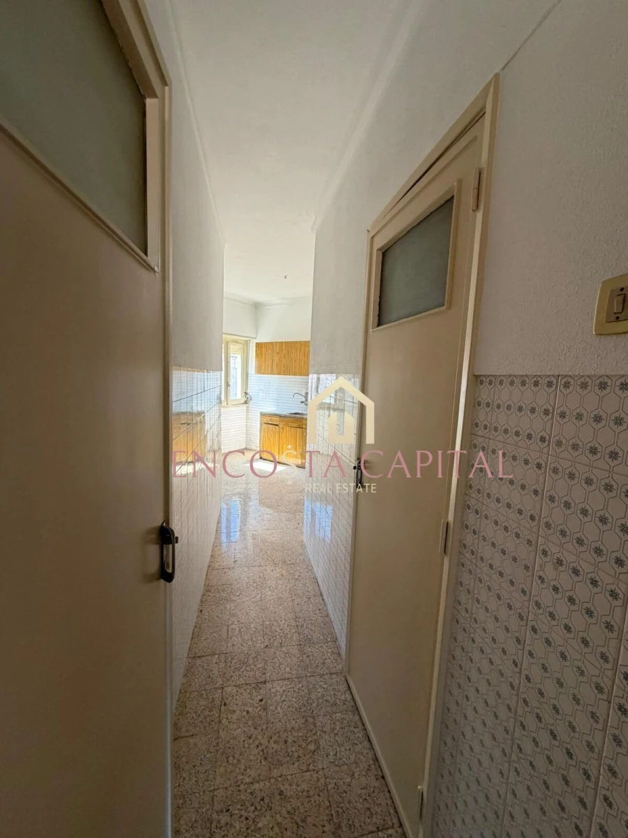 Apartamento T3 para Venda em Sacavém e Prior Velho Foto 5