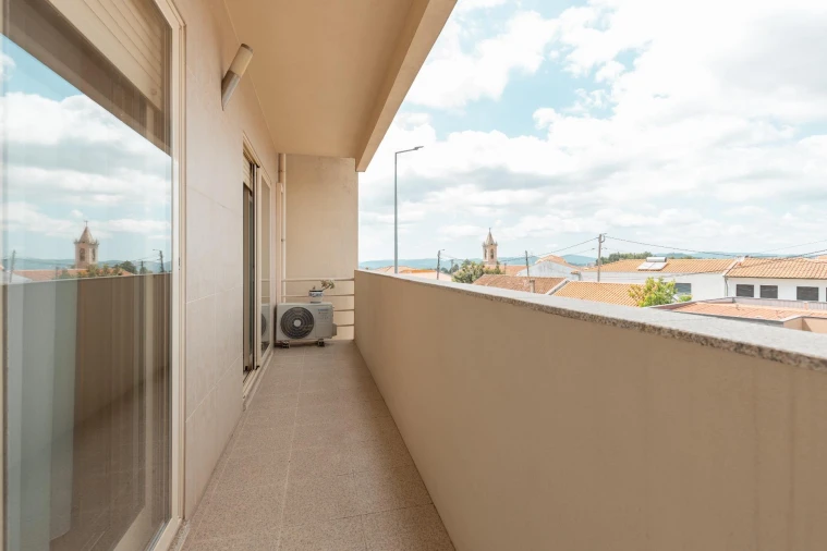 Apartamento T2 para Venda em Mesão Frio Foto 14
