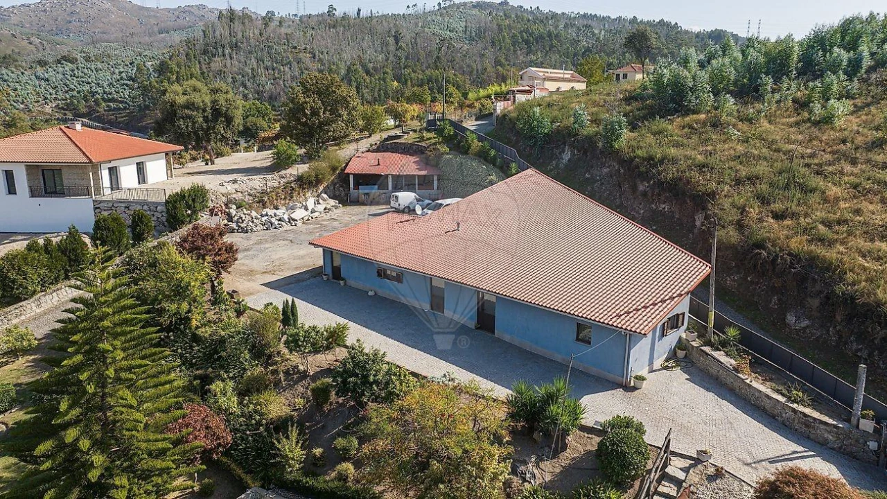 Moradia T2 para Venda em São João de Rei Foto 12