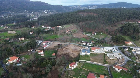 Terreno para Venda em Navió e Vitorino dos Piães