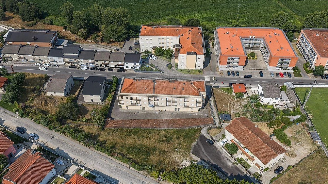 Apartamento T3 para Venda em Povoa de Lanhoso (N. Senhora do Amparo) Foto 9