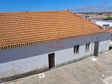 Moradia T2 para Venda em A dos Cunhados e Maceira