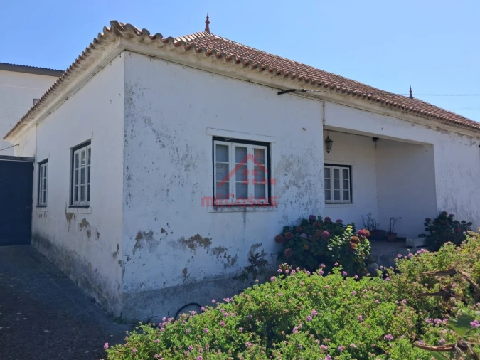 Moradia T2 para Venda em A dos Cunhados e Maceira Foto 7