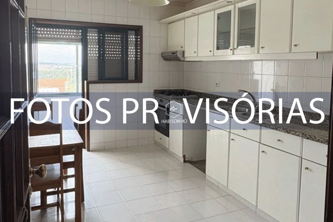 Moradia T3 para Venda em Aguas Santas Foto 2