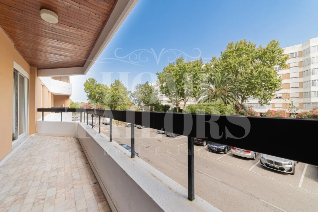 Apartamento T3 para Venda em Oeiras e São Julião da Barra, Paço de Arcos e Caxias Foto 8