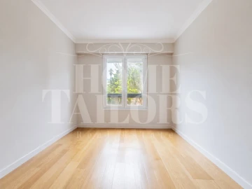 Apartamento T3 para Venda em Oeiras e São Julião da Barra, Paço de Arcos e Caxias