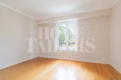 Apartamento T3 para Venda em Oeiras e São Julião da Barra, Paço de Arcos e Caxias