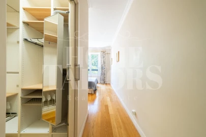 Apartamento T3 para Venda em Oeiras e São Julião da Barra, Paço de Arcos e Caxias
