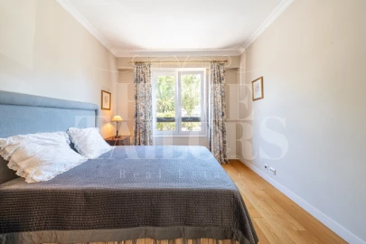 Apartamento T3 para Venda em Oeiras e São Julião da Barra, Paço de Arcos e Caxias