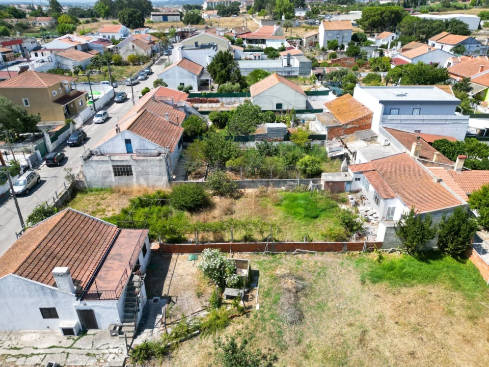 Terreno para Venda em Moita Foto 1