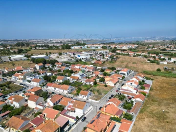 Terreno para Venda em Moita