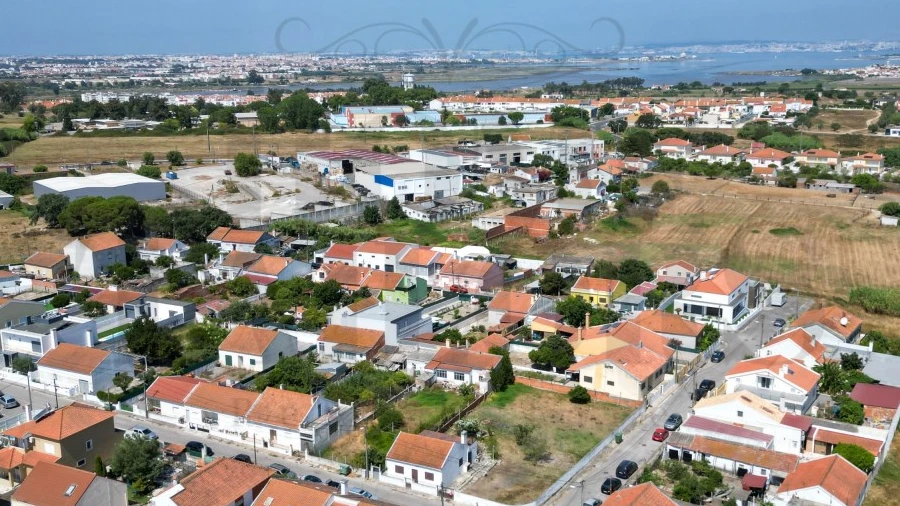 Terreno para Venda em Moita