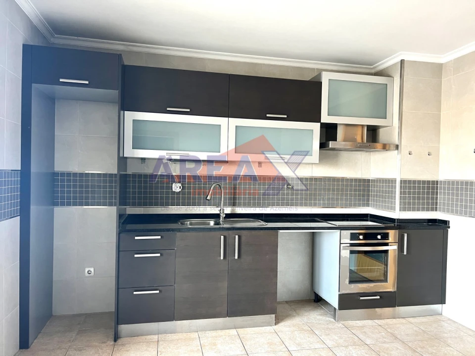 Apartamento T2 para Venda em O. Azeméis, Riba-Ul, Ul, Macinhata Seixa, Madail Foto 3