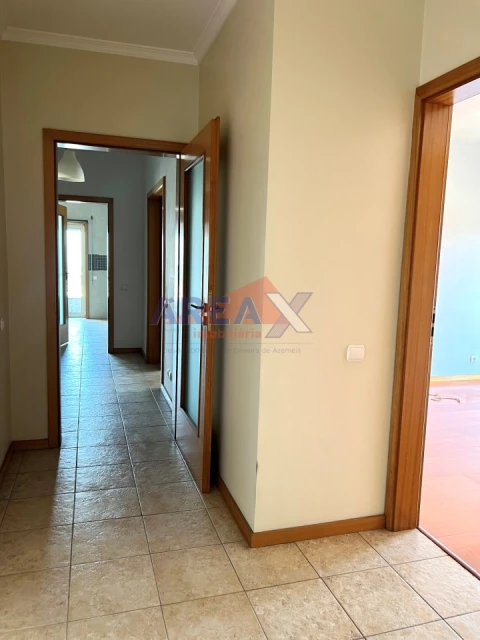 Apartamento T2 para Venda em O. Azeméis, Riba-Ul, Ul, Macinhata Seixa, Madail