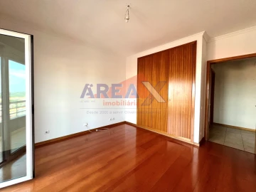 Apartamento T2 para Venda em O. Azeméis, Riba-Ul, Ul, Macinhata Seixa, Madail