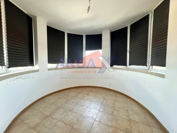 Apartamento T2 para Venda em O. Azeméis, Riba-Ul, Ul, Macinhata Seixa, Madail