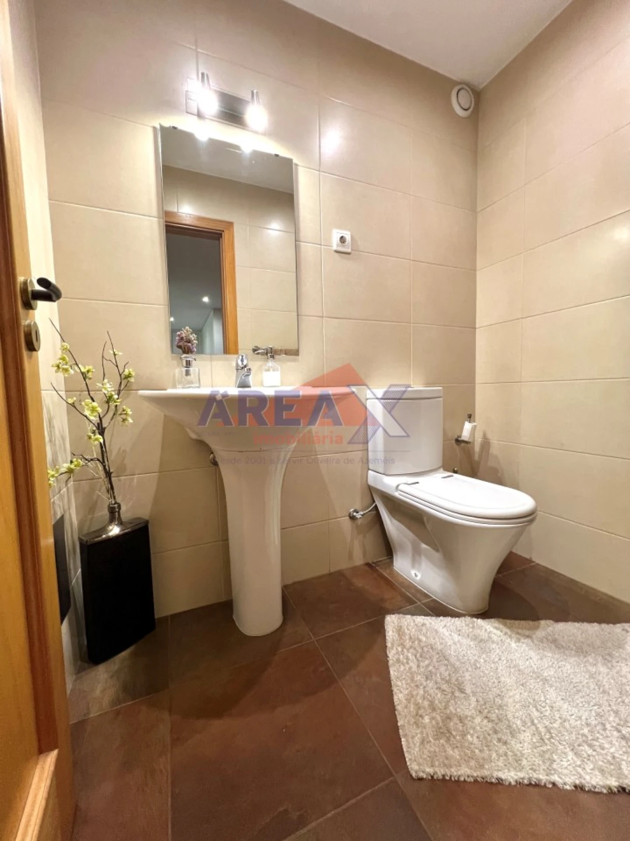 Apartamento T2 para Venda em São João da Madeira Foto 31