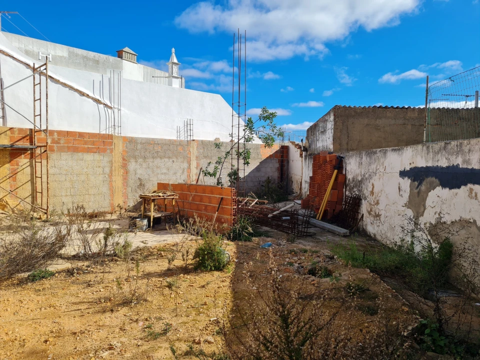 Moradia T3 para Venda em Estômbar e Parchal Foto 3