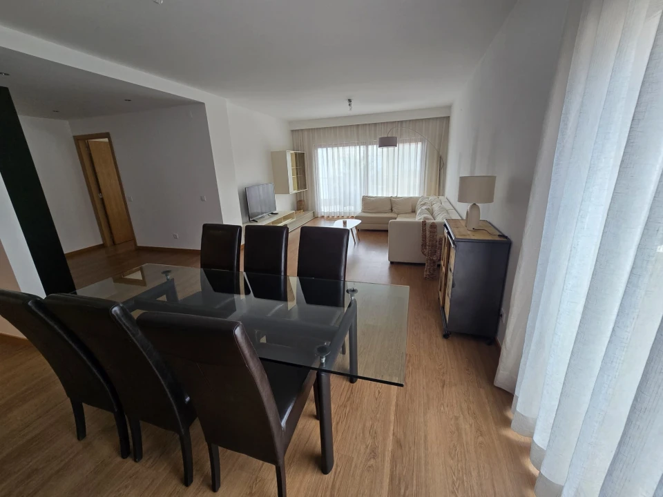Apartamento T3 para Arrendamento em Portimão Foto 8