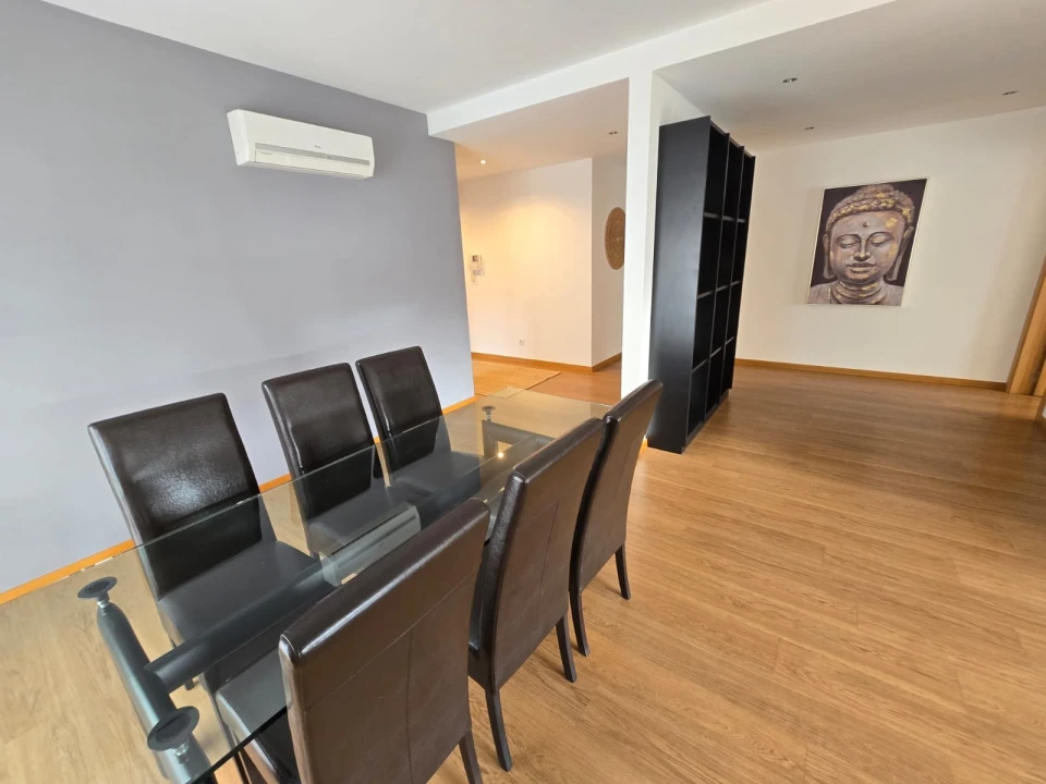 Apartamento T3 para Arrendamento em Portimão Foto 12