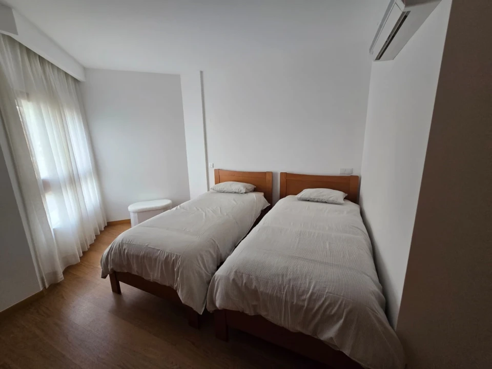 Apartamento T3 para Arrendamento em Portimão Foto 5