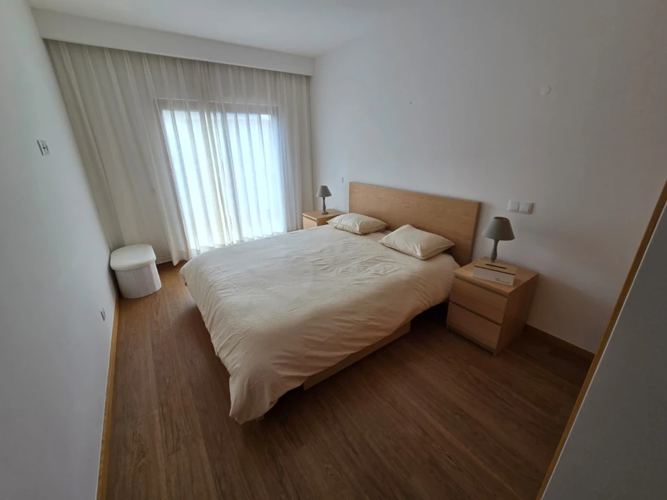 Apartamento T3 para Arrendamento em Portimão Foto 6