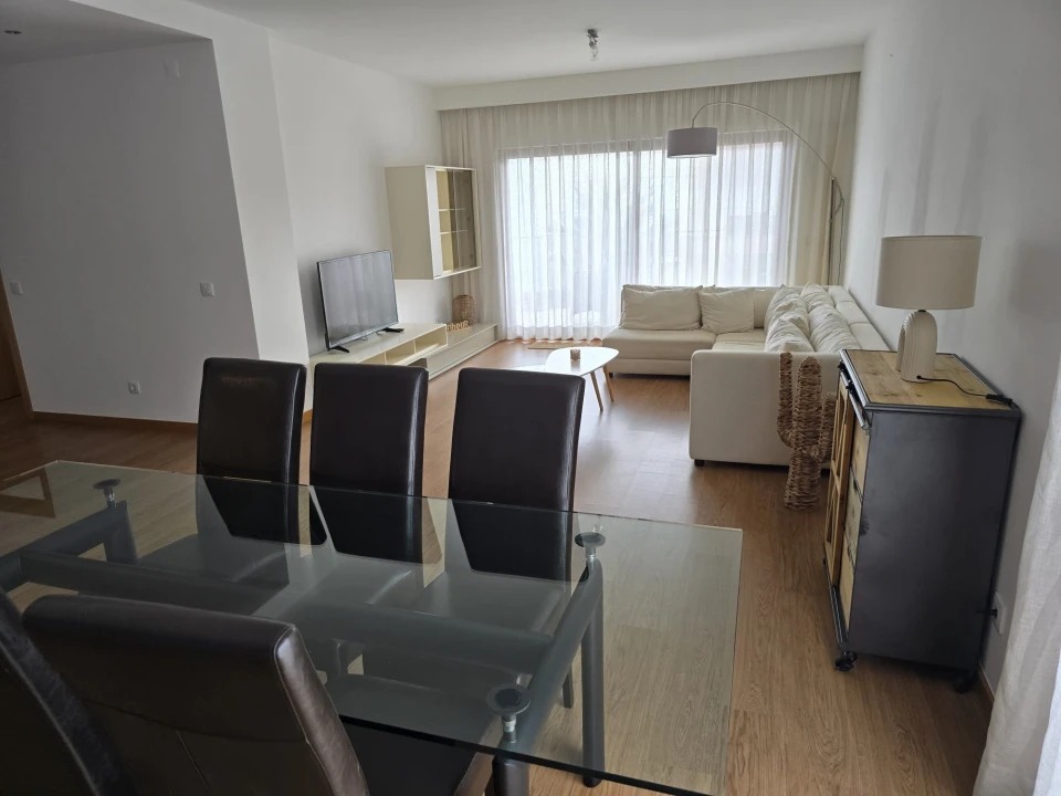 Apartamento T3 para Arrendamento em Portimão Foto 1