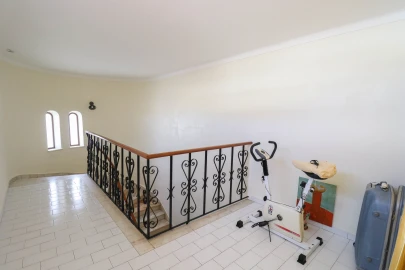 Moradia T5 para Venda em Portimão
