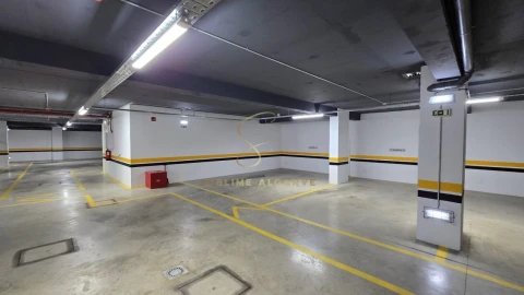 Apartamento T2 para Venda em Lagos (São Sebastião e Santa Maria)