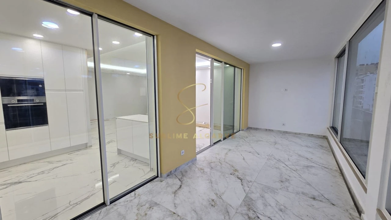 Apartamento T4 para Venda em Lagos (São Sebastião e Santa Maria) Foto 7