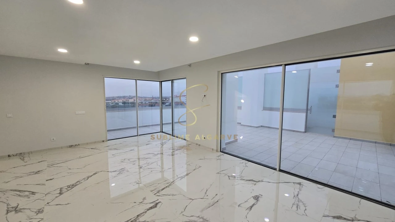 Apartamento T4 para Venda em Lagos (São Sebastião e Santa Maria) Foto 8