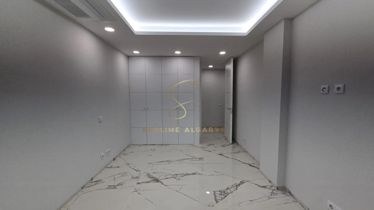 Apartamento T4 para Venda em Lagos (São Sebastião e Santa Maria) Foto 21