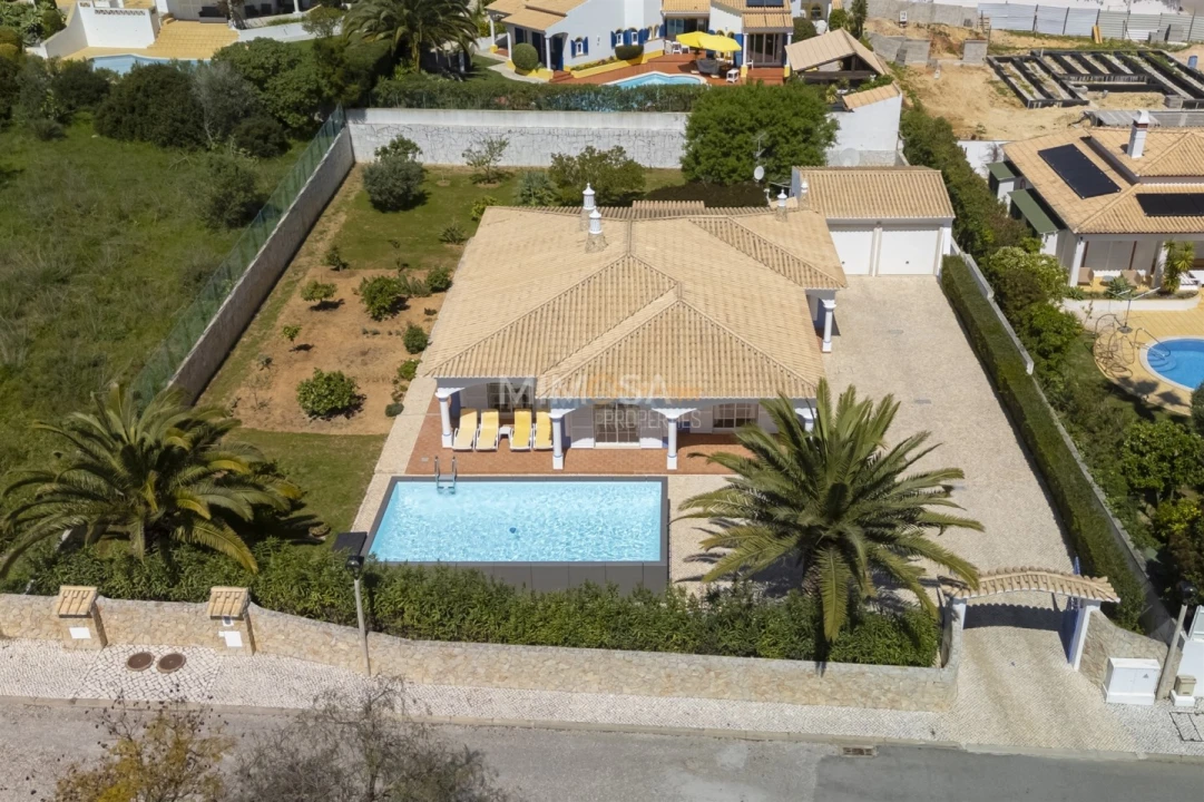 Moradia T3 para Venda em Lagos (São Sebastião e Santa Maria) Foto 29