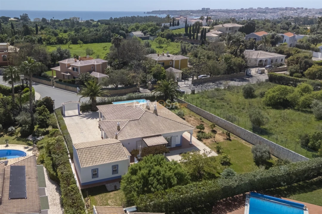 Moradia T3 para Venda em Lagos (São Sebastião e Santa Maria) Foto 32