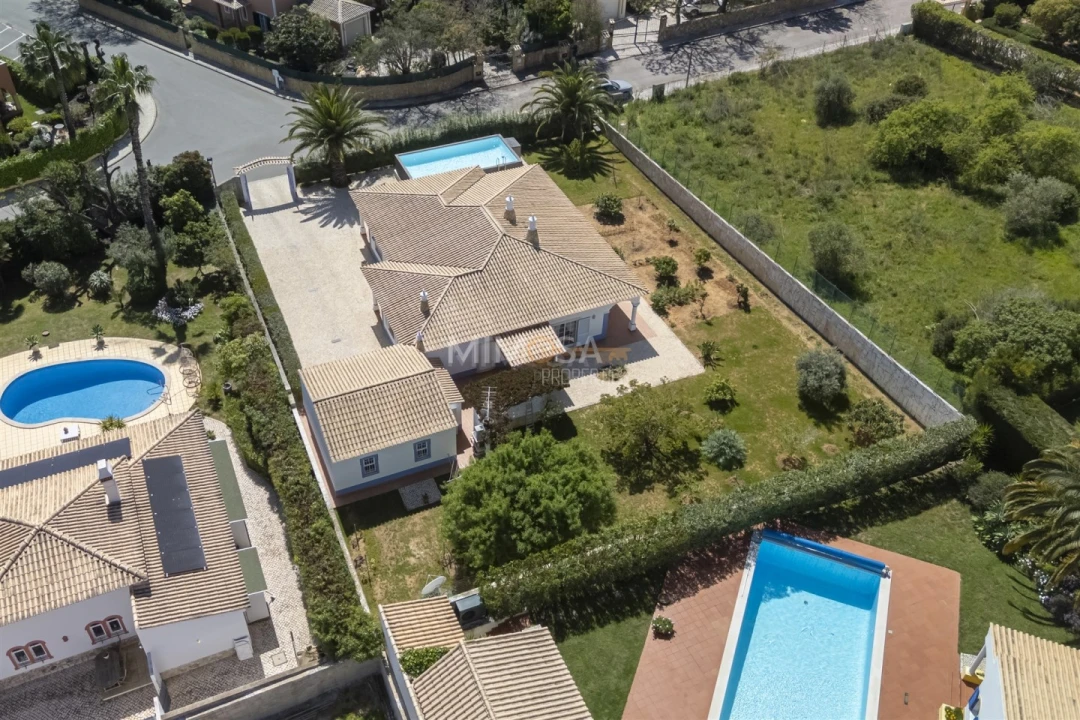 Moradia T3 para Venda em Lagos (São Sebastião e Santa Maria) Foto 33