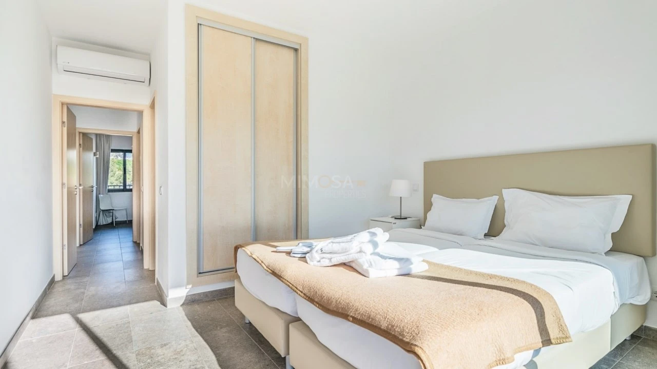 Apartamento T2 para Venda em Mexilhoeira Grande Foto 9